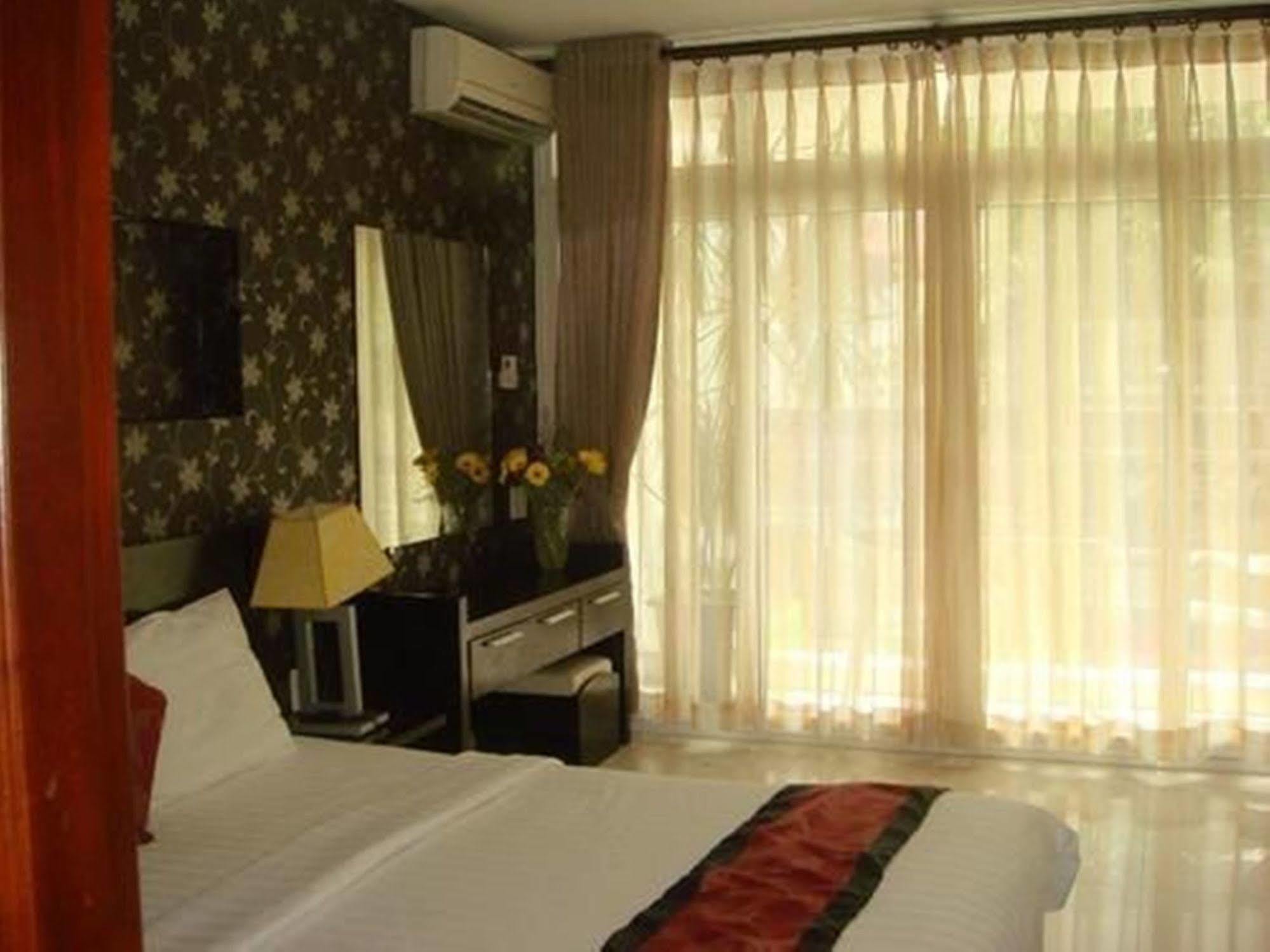 Trung Son Hotel ホーチミン市 エクステリア 写真
