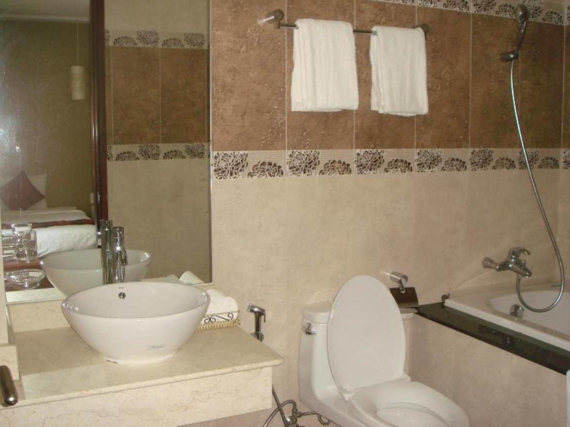 Trung Son Hotel ホーチミン市 エクステリア 写真